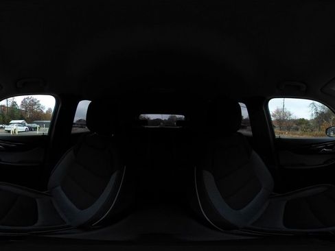 Used 2025 Chevrolet TrailBlazer LT image 37