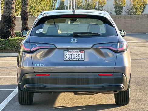 Used 2023 Honda HR-V LX image 5