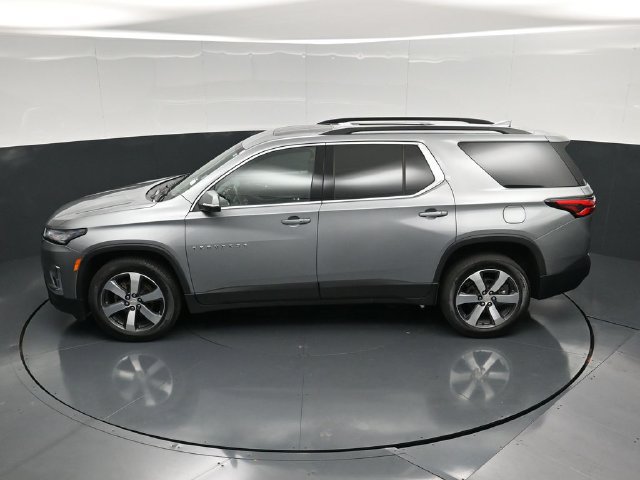 Used 2023 Chevrolet Traverse LT w/ LT Premium Package AWD/4WD image 57