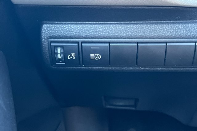 Used 2023 Toyota Corolla LE FWD image 29
