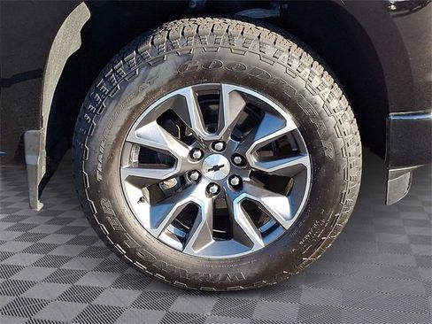 Certified 2024 Chevrolet Silverado 1500 RST image 8