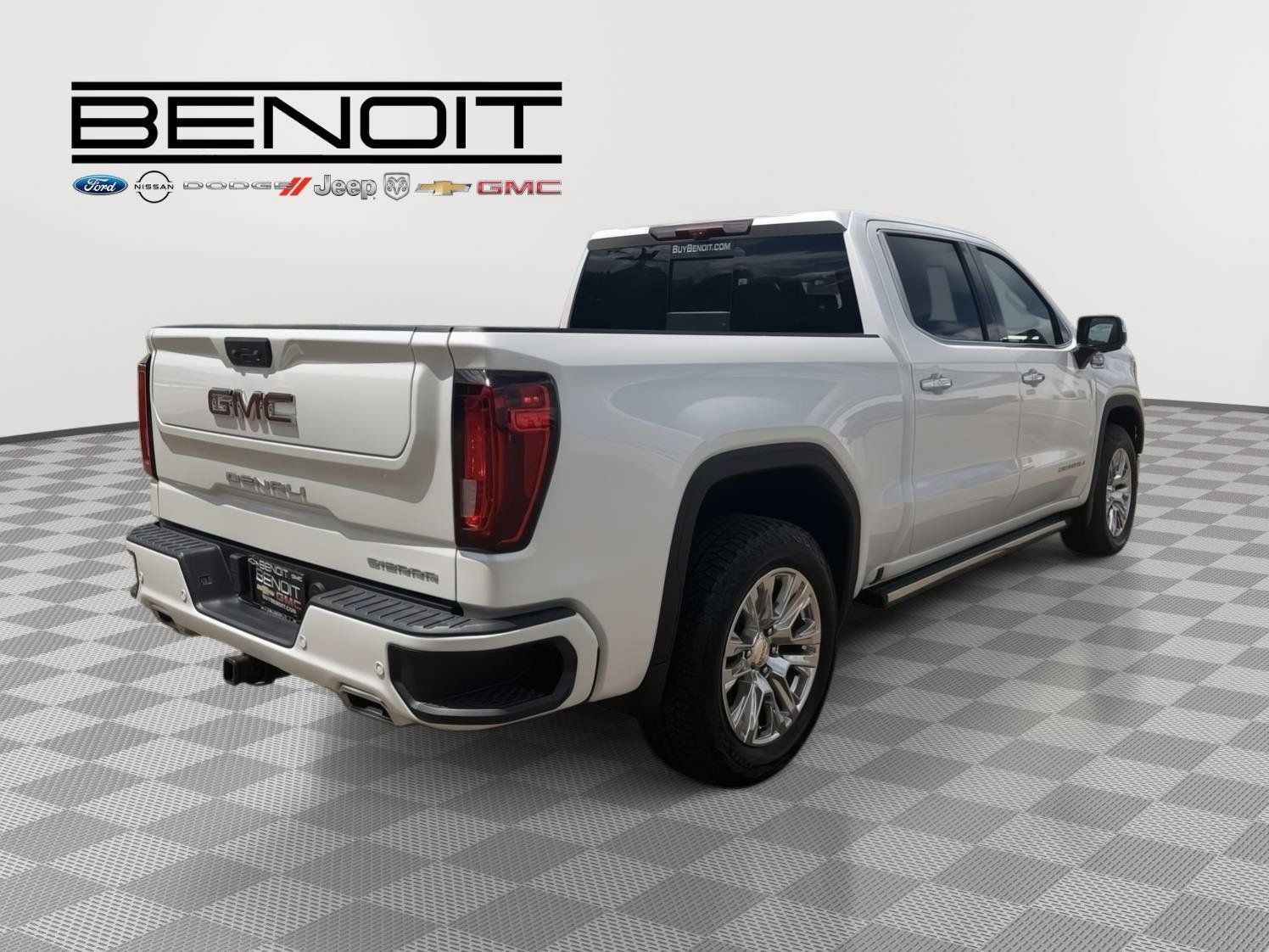 Used 2024 GMC Sierra 1500 Denali w/ Denali Reserve Package AWD/4WD image 7