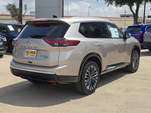 New 2026 Nissan Rogue Platinum AWD/4WD image 3