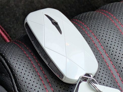 Used 2025 Genesis G70 3.3T Advanced image 28