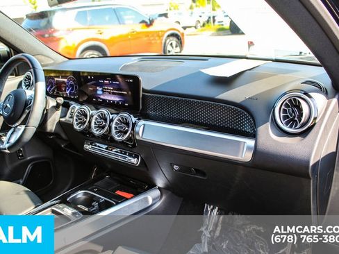 Used 2024 Mercedes-Benz EQB 250+ 250+ image 23