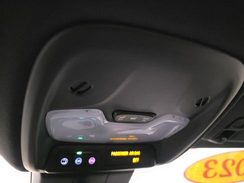 Used 2023 Chevrolet Colorado Trail Boss w/ Advanced Trailering Package image 21