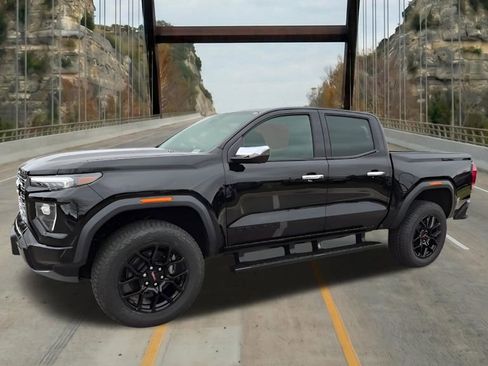 New 2026 GMC Canyon Denali w/ LPO, Denali Black Edition AWD/4WD image 4