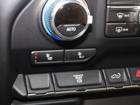 Used 2020 GMC Sierra 3500 SLT w/ Gooseneck/5TH Wheel Package image 8