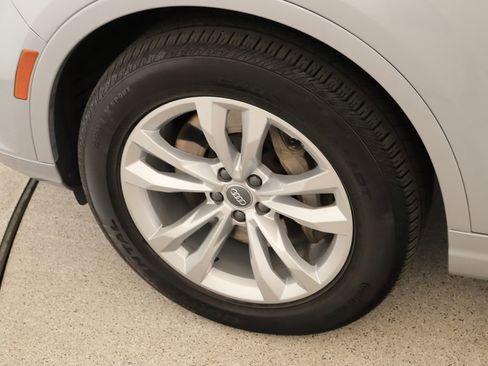 Used 2018 Audi Q7 3.0T Premium Plus w/ Premium Plus Package image 37