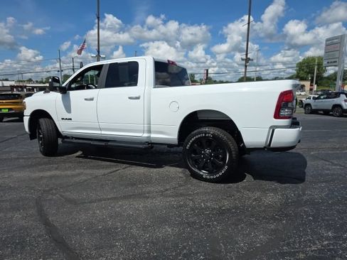 Used 2024 RAM 2500 Big Horn w/ Night Edition AWD/4WD image 4