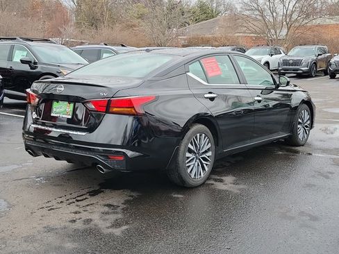 Certified 2023 Nissan Altima 2.5 SV w/ SV Premium Package image 3