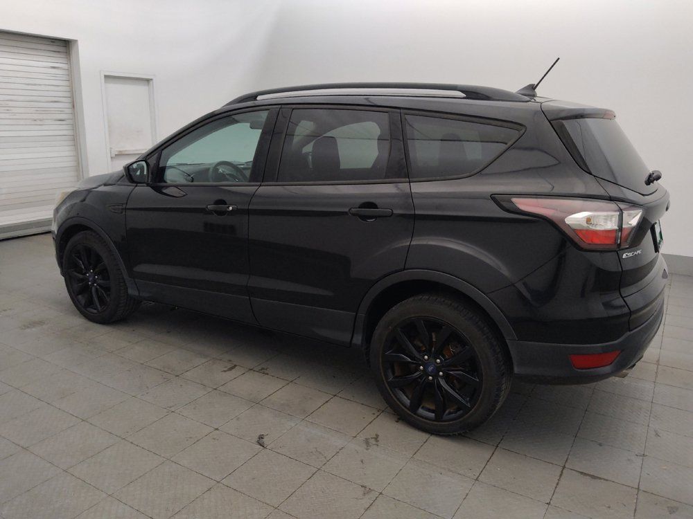 Used 2018 Ford Escape SE w/ SE Sport Appearance Package FWD image 3
