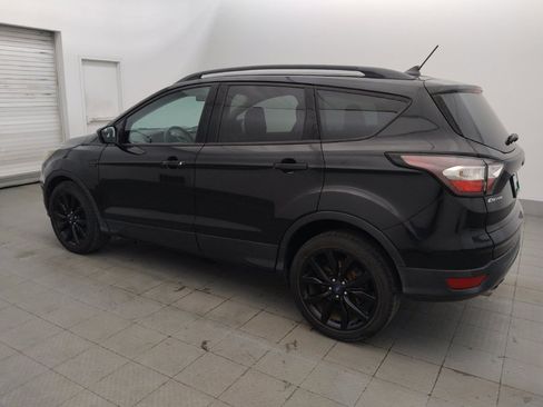 Used 2018 Ford Escape SE w/ SE Sport Appearance Package FWD image 3