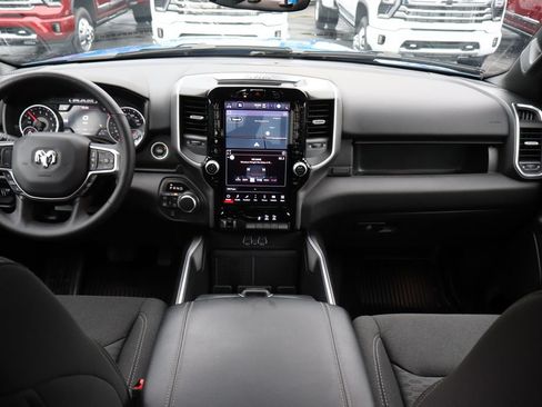 Used 2025 RAM 1500 Big Horn AWD/4WD image 24