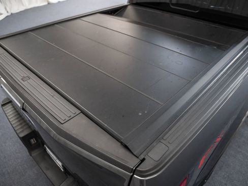 Used 2017 Ford F150 Lariat w/ Equipment Group 502A Luxury image 10