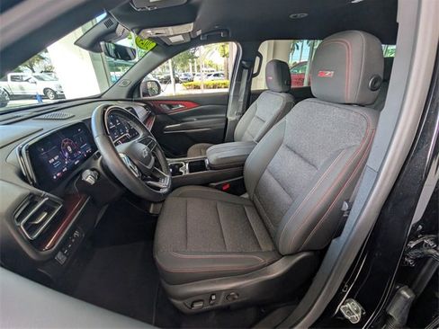 Certified 2024 Chevrolet Traverse Z71 w/ Enhanced Driving Package image 7