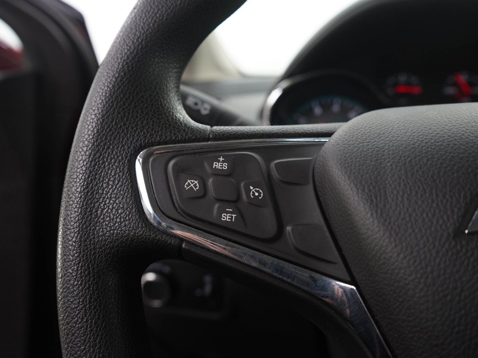 Used 2017 Chevrolet Cruze LT FWD image 21