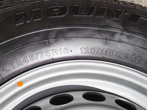 Used 2024 Mercedes-Benz Sprinter 2500 w/ Acoustic Package image 44