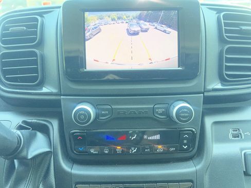 Used 2025 RAM ProMaster 2500 w/ U-Haul Equipment Group FWD image 4