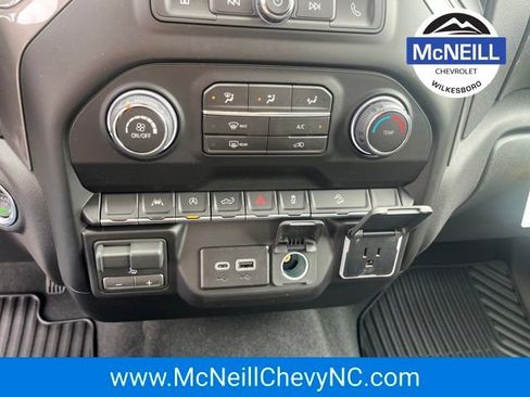 New 2026 Chevrolet Silverado 1500 Custom Trail Boss w/ Dark Appearance Package image 19