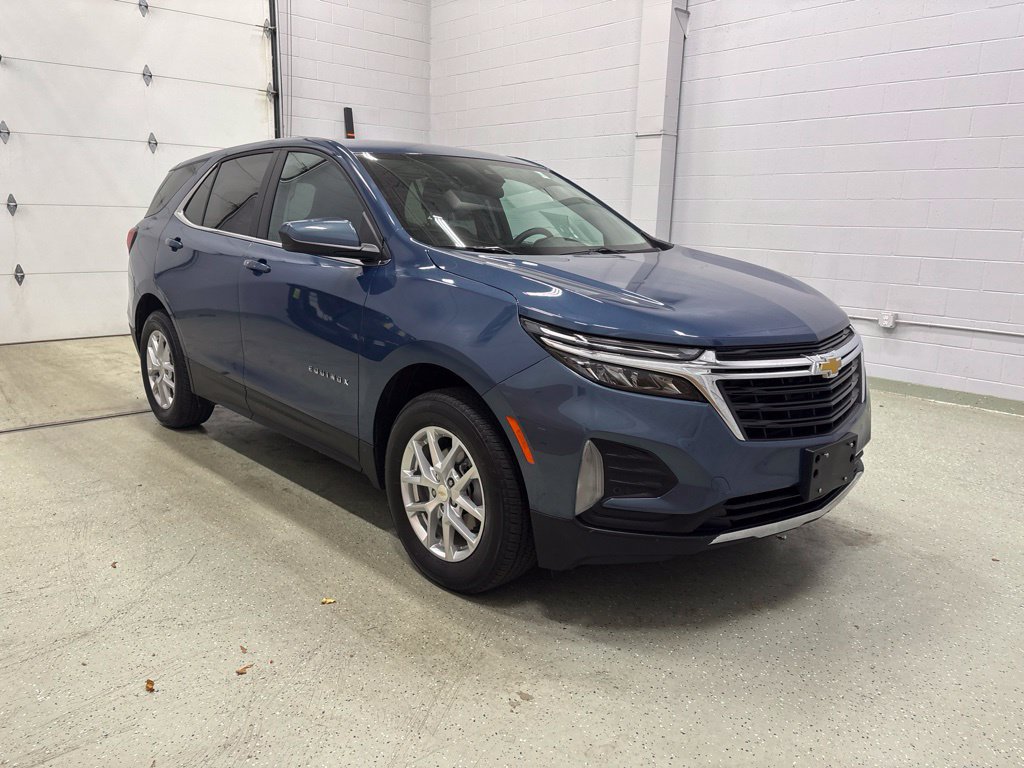 Used 2024 Chevrolet Equinox LT AWD/4WD image 2