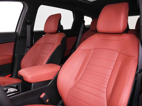 Certified 2024 Kia Sportage SX image 10