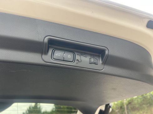 New 2026 Ford Explorer Active w/ Active Comfort Package RWD image 22