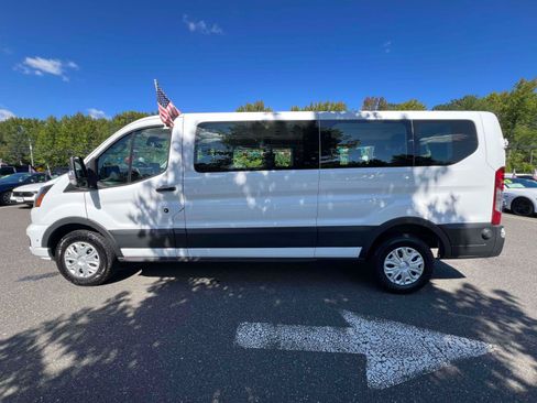 Used 2024 Ford Transit 350 XLT RWD image 5