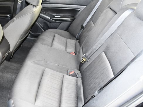 Used 2024 Nissan Altima 2.5 SV FWD image 47