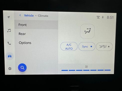 Used 2025 Toyota Sienna LE image 32