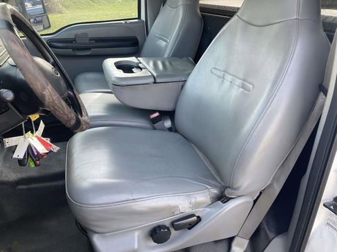 Used 2007 Ford F350 XL image 19