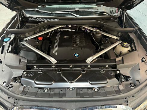 Used 2022 BMW X7 xDrive40i w/ Executive Package AWD/4WD image 24