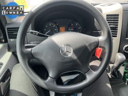 Used 2013 Mercedes-Benz Sprinter 2500 image 17