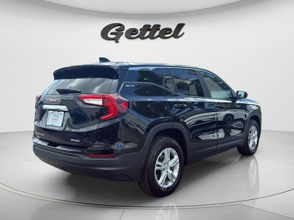 Used 2024 GMC Terrain SLE AWD/4WD image 5