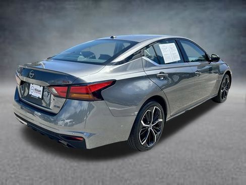 Used 2025 Nissan Altima 2.5 SR AWD/4WD image 5