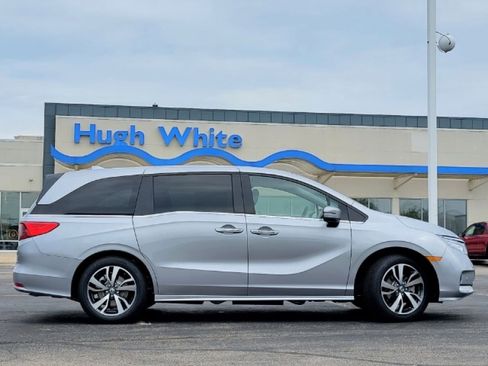 Used 2024 Honda Odyssey Touring image 10