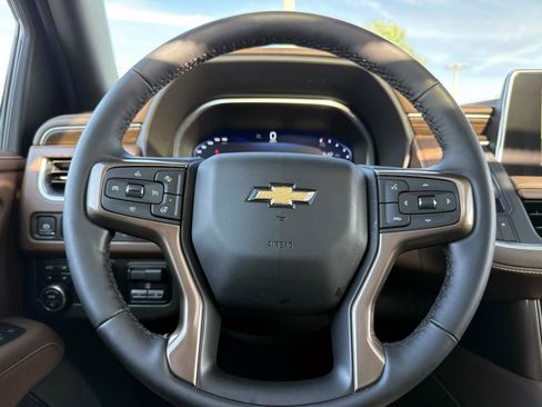 Used 2024 Chevrolet Tahoe High Country AWD/4WD image 31