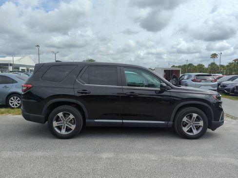 Used 2023 Honda Pilot EX-L image 3