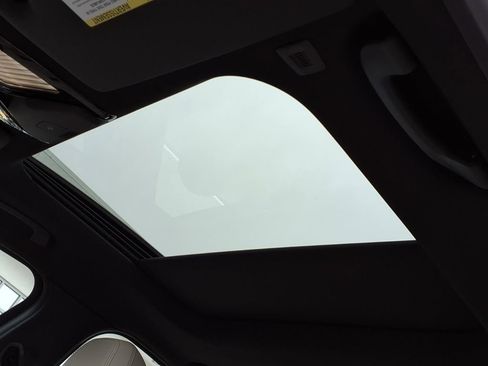 New 2025 BMW 330i xDrive Sedan w/ Premium Package image 10