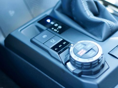 Used 2025 Toyota 4Runner TRD Off-Road Premium image 58