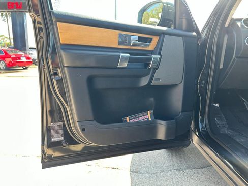 Used 2014 Land Rover LR4 HSE image 10