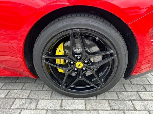 Used 2015 Ferrari California T RWD image 48