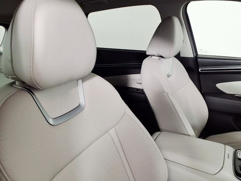 Certified 2024 Hyundai Tucson Limited FWD image 10