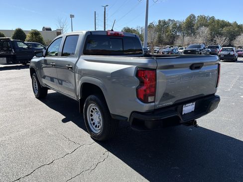 Used 2025 Chevrolet Colorado W/T image 7