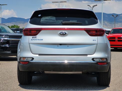 Used 2021 Kia Sportage EX FWD image 5