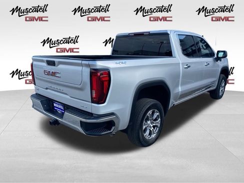 Used 2022 GMC Sierra 1500 SLT image 4