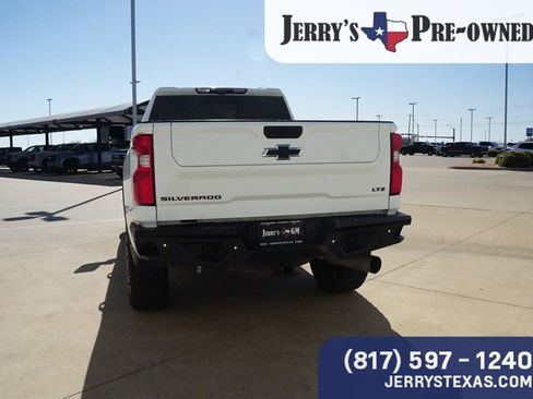 Used 2022 Chevrolet Silverado 3500 LTZ w/ LTZ Plus Package image 4
