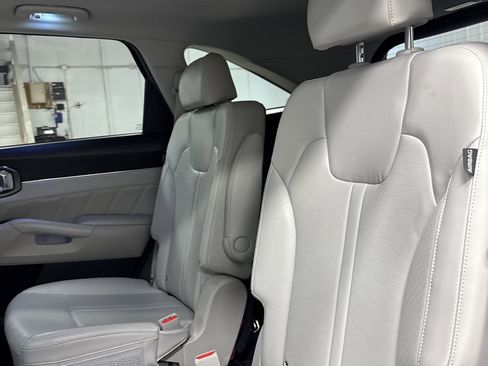 Used 2024 Kia Sorento SX image 14