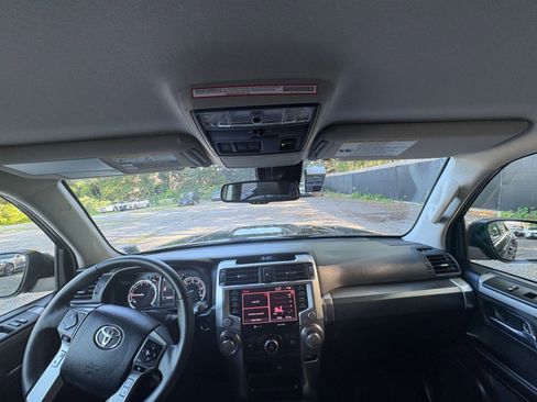 Used 2024 Toyota 4Runner TRD Sport image 29