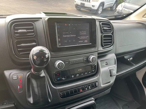 Used 2023 RAM ProMaster 2500 image 21